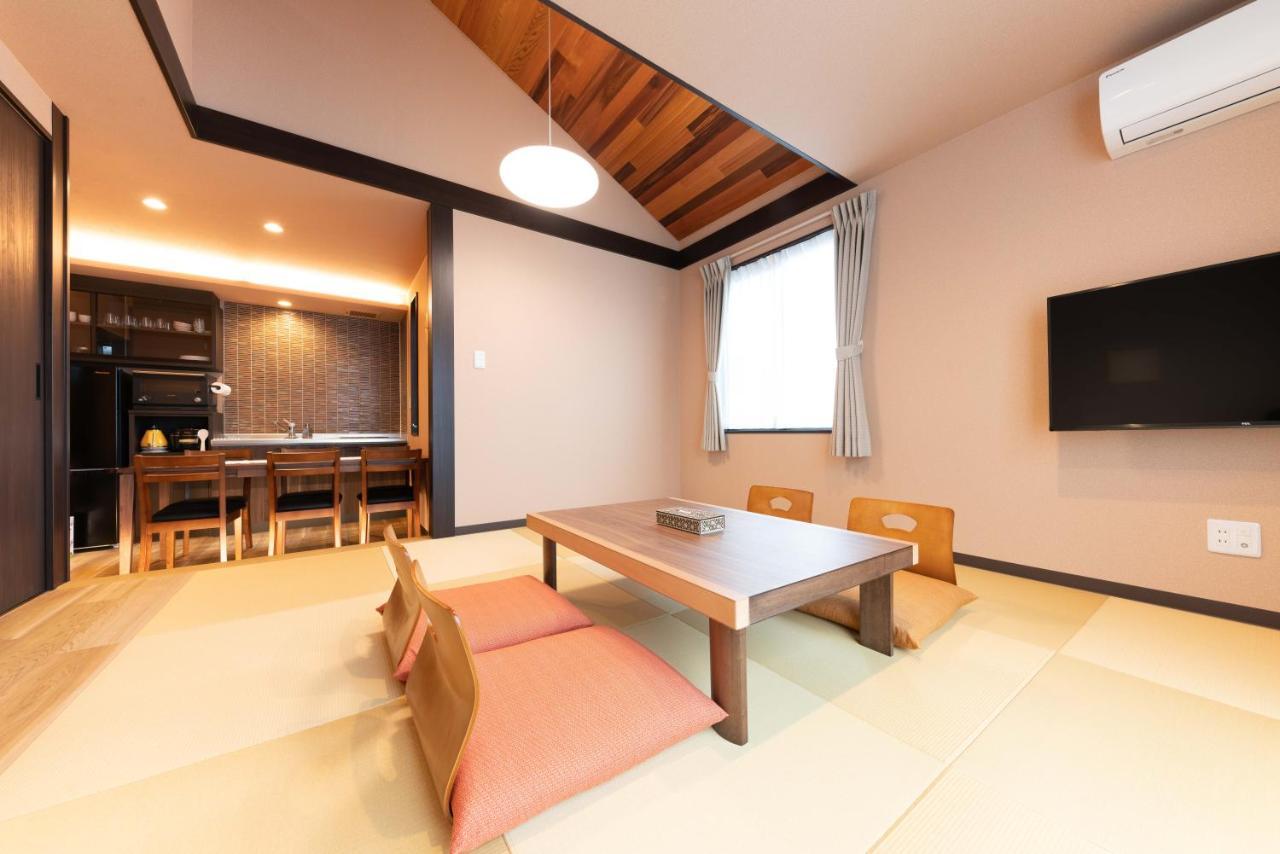 スタジオーネ 箱根強羅 East - Stagione Hakone Gora East Appartement Buitenkant foto