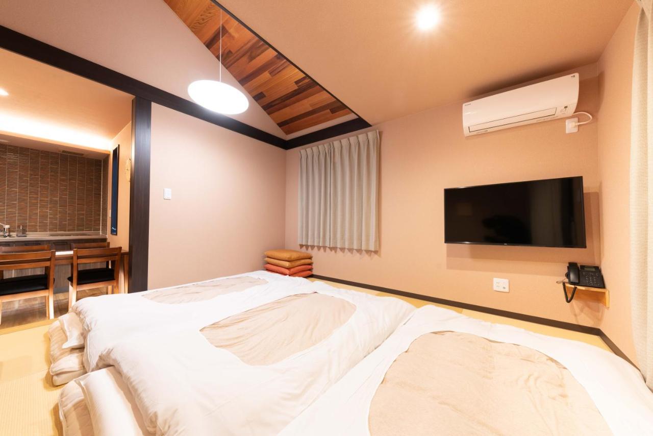 スタジオーネ 箱根強羅 East - Stagione Hakone Gora East Appartement Buitenkant foto